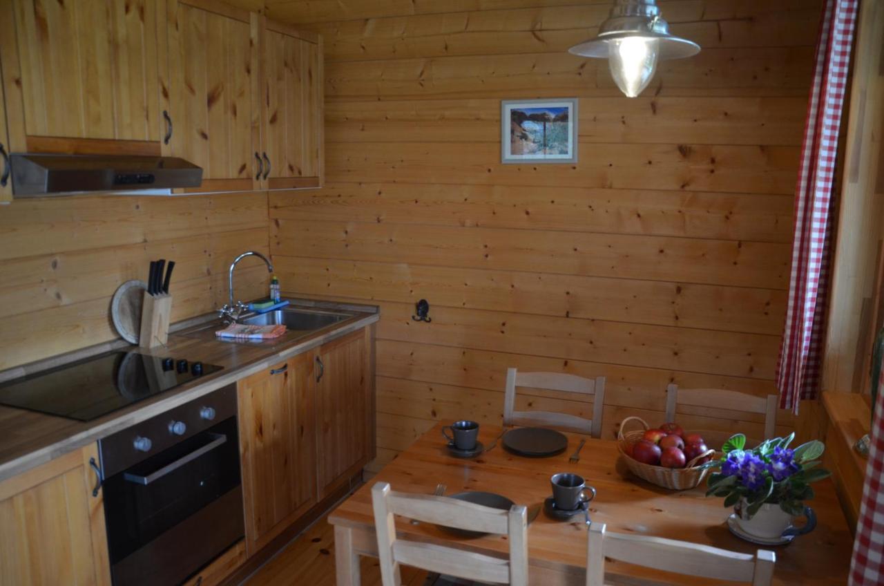 Horse Lake Ranch Neuendorf  Buitenkant foto
